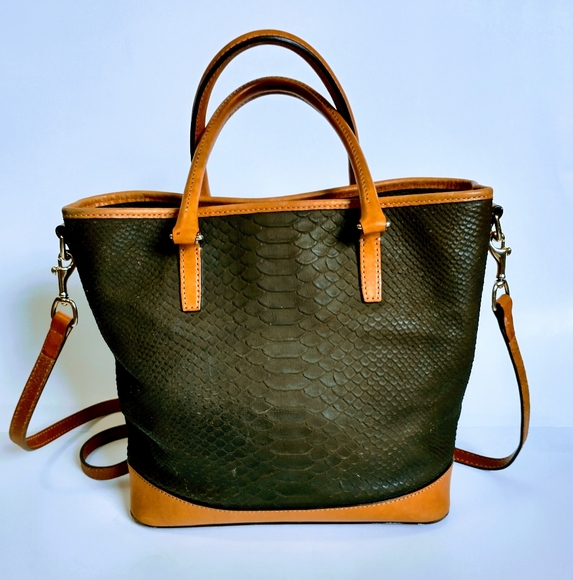 Dooney & Bourke Crossbody Bag - Picture 9 of 16